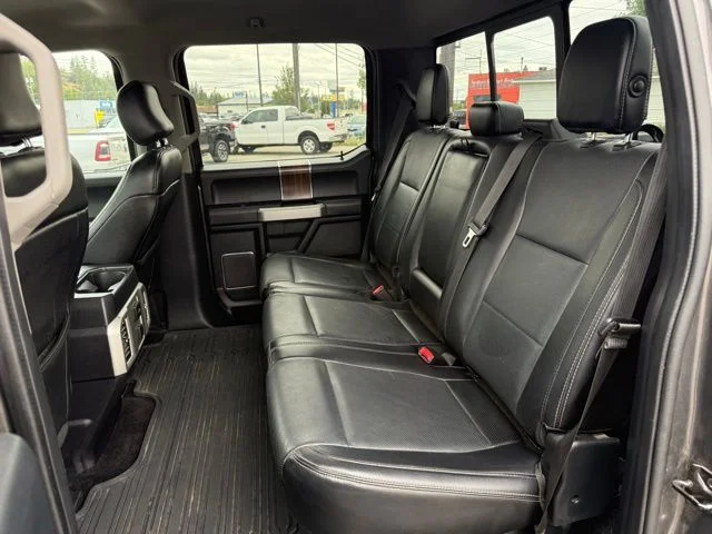 Used 2016 Magnetic Metallic Ford Lariat image 10