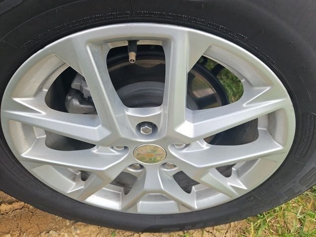 Used 2024 Gray Chevrolet LT image 3