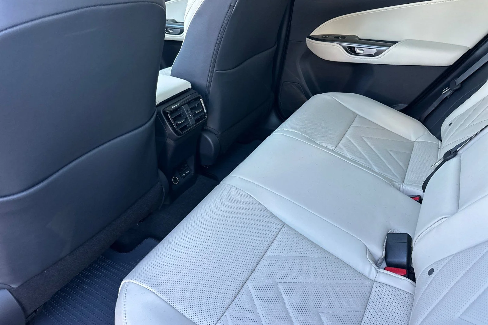 New 2026 Caviar Lexus NX 350h LUXURY AWD image 9