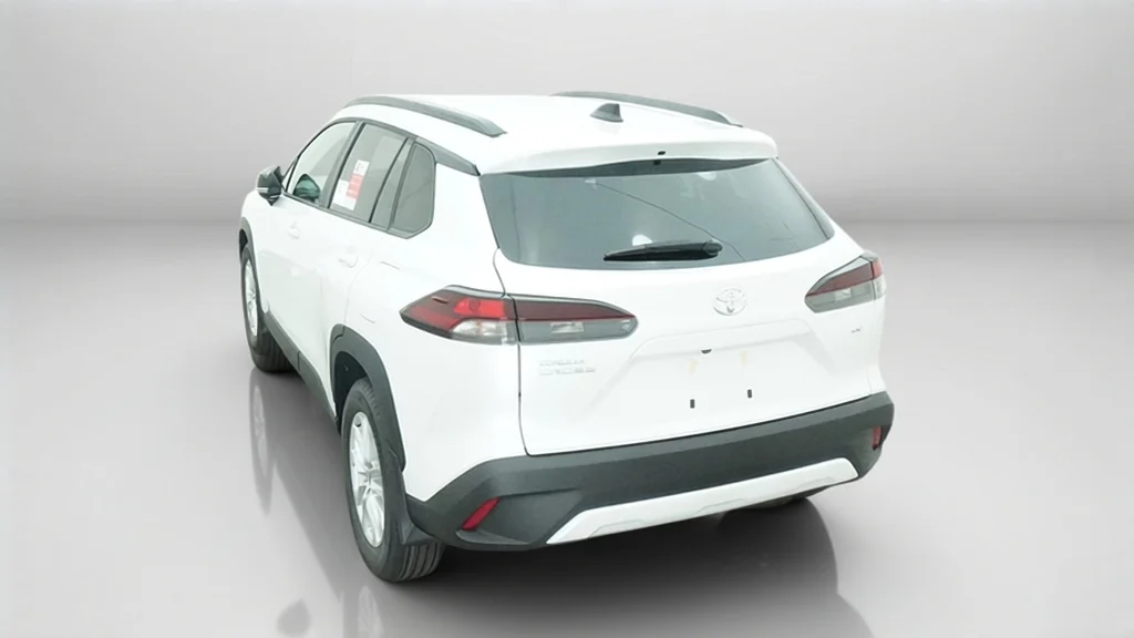 New 2026 Wind Chill Pearl Toyota LE image 13