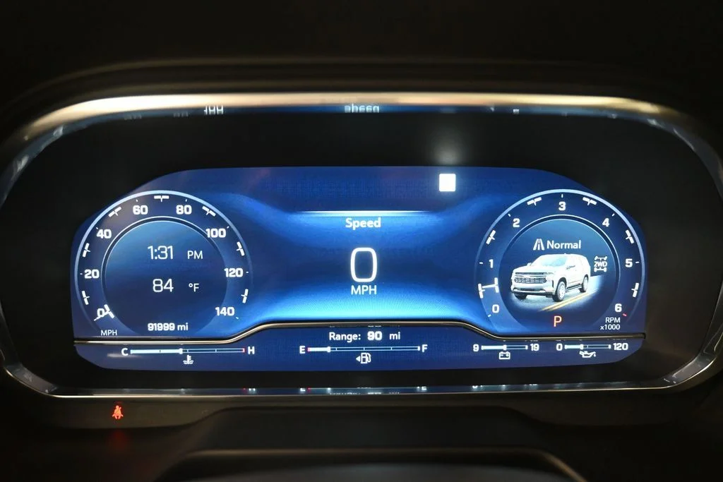 Used 2022 Gray Chevrolet Z71 image 24