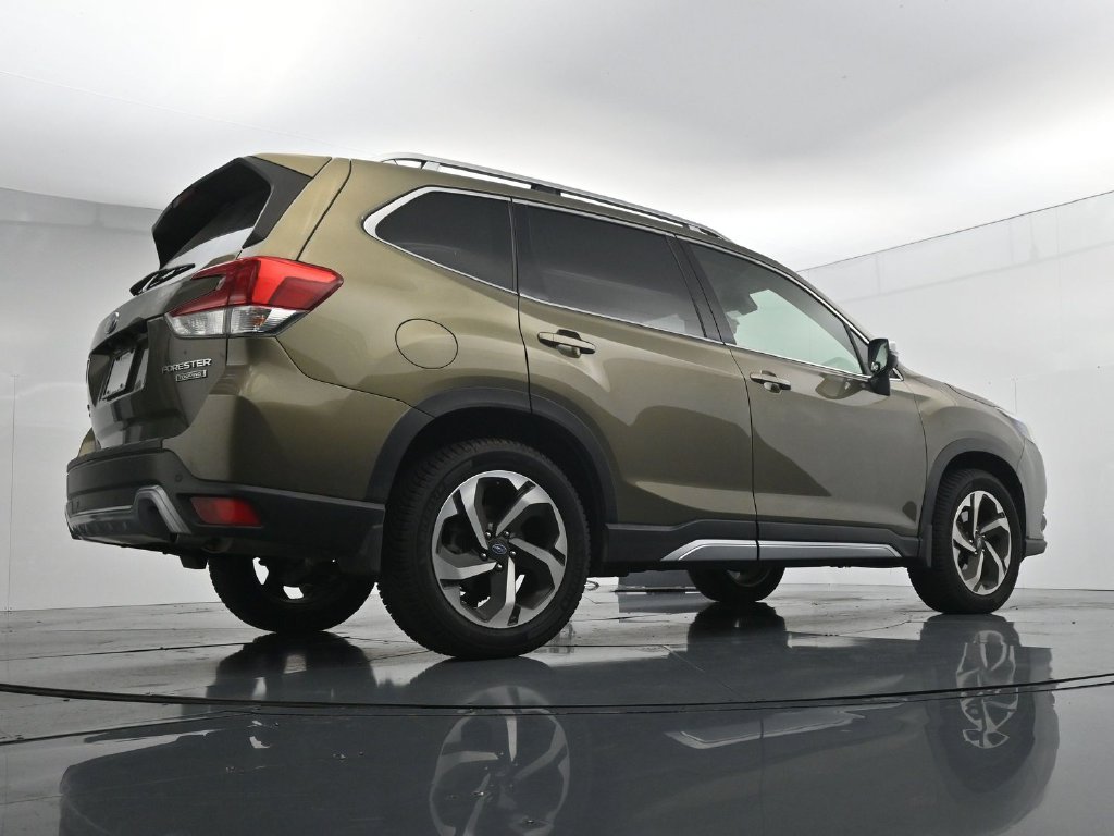 Used 2022 Brown Subaru Touring image 23