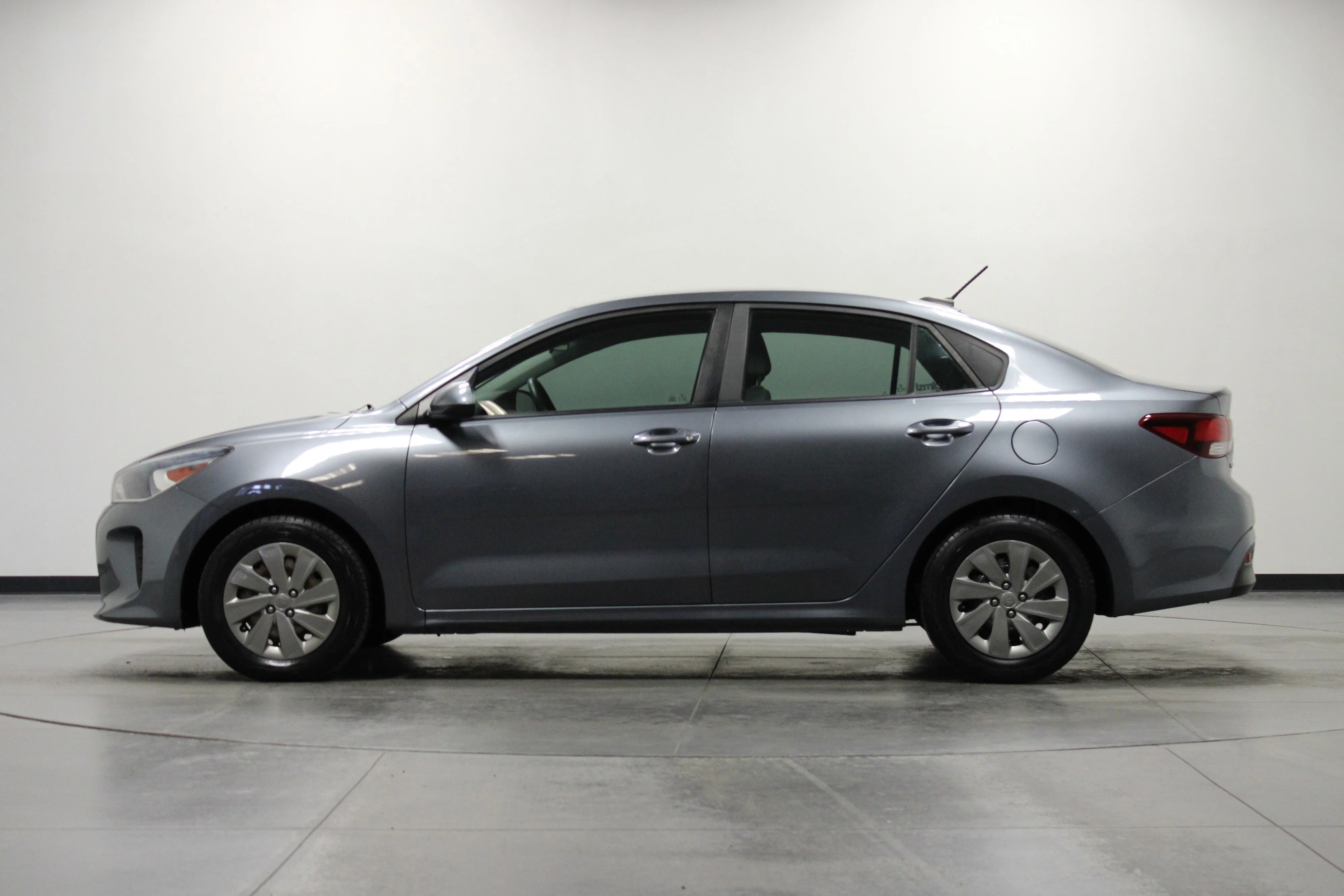 Used 2020 Phantom Gray Kia S image 7