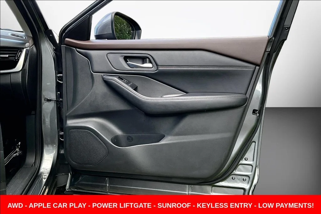 Used 2023 Gray Nissan SL image 34