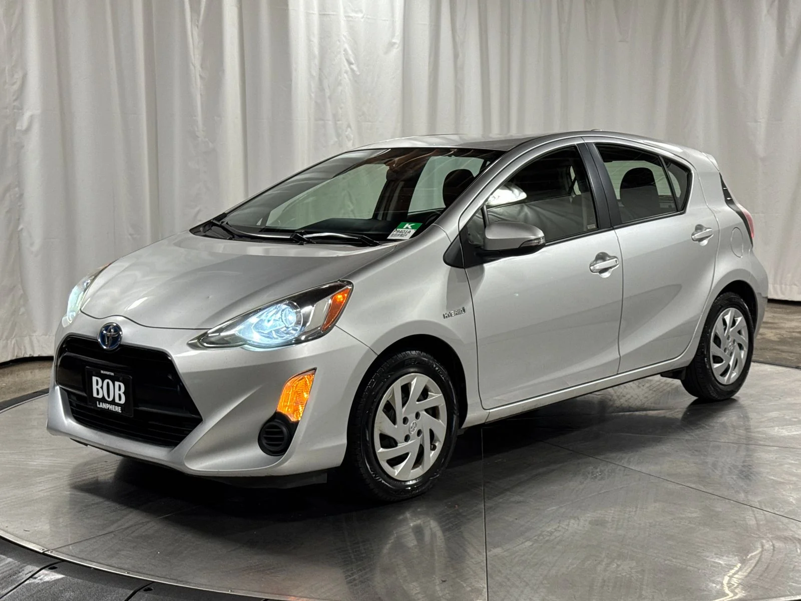 2015 Toyota Prius c Three's photo