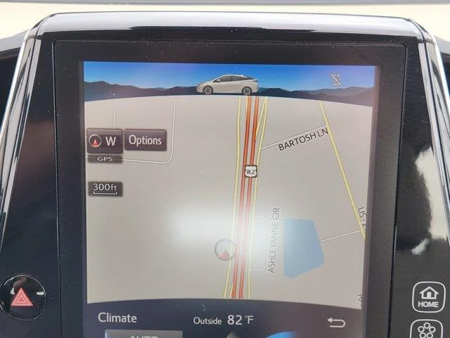 Used 2022 White . Toyota Limited image 17