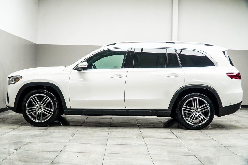 Used 2025 White Mercedes-Benz GLS 450 image 10