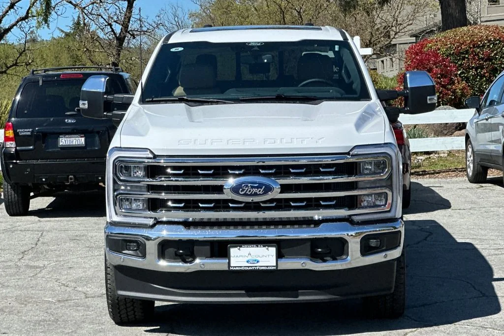 New 2025 Oxford White Ford F-250® Lariat® image 9