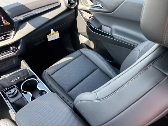 New 2026 Mosaic Black Metallic Chevrolet LT image 9
