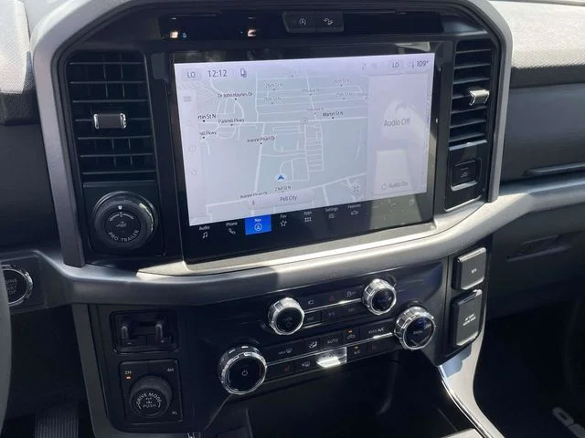 New 2026 Carbonized Gray Metallic Ford XLT image 5