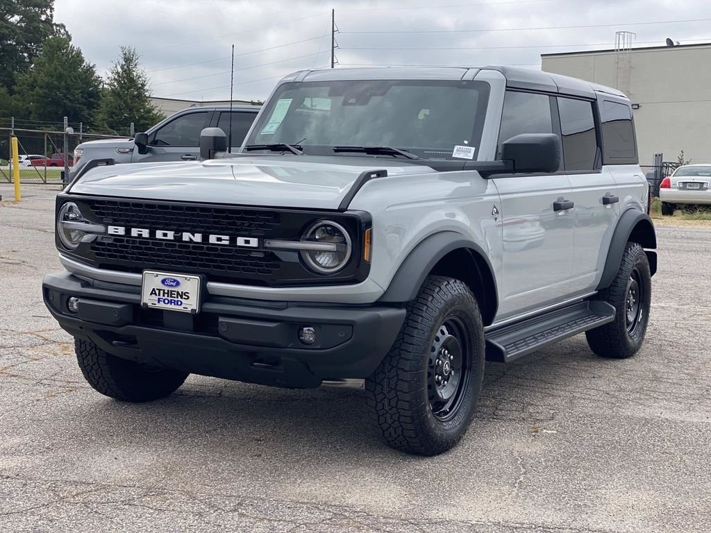 New 2026 Avalanche Gray Ford Outer Banks® image 6