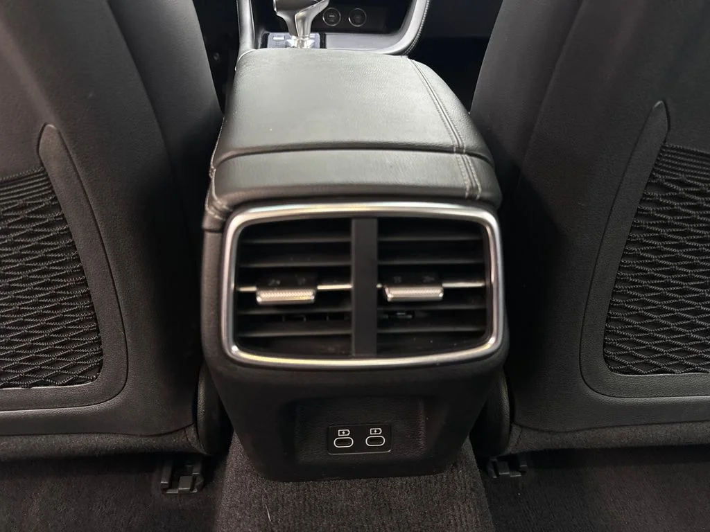 Used 2025 Silver Genesis 2.5T image 72