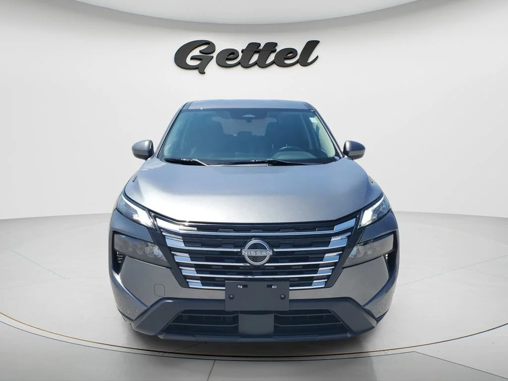 Used 2024 Gray Nissan SV Intelligent AWD image 2