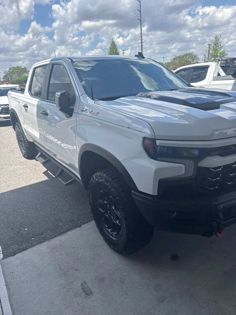 Used 2024 Summit White Chevrolet ZR2 image 1