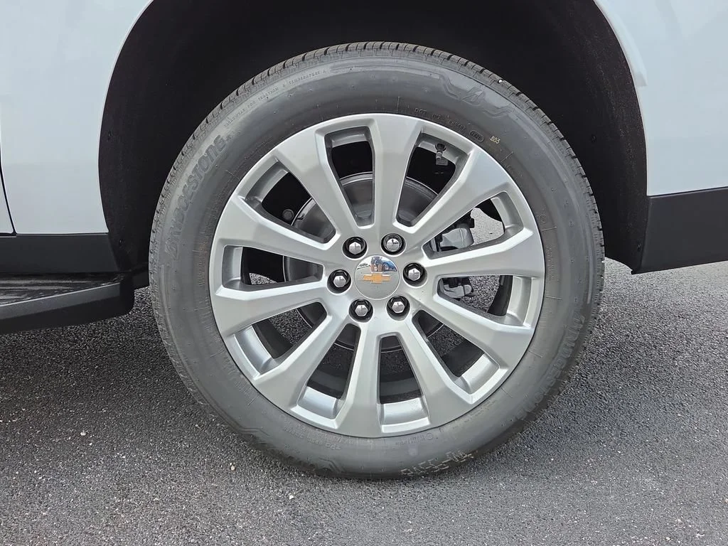 New 2026 Polar White Tricoat Chevrolet Premier image 26