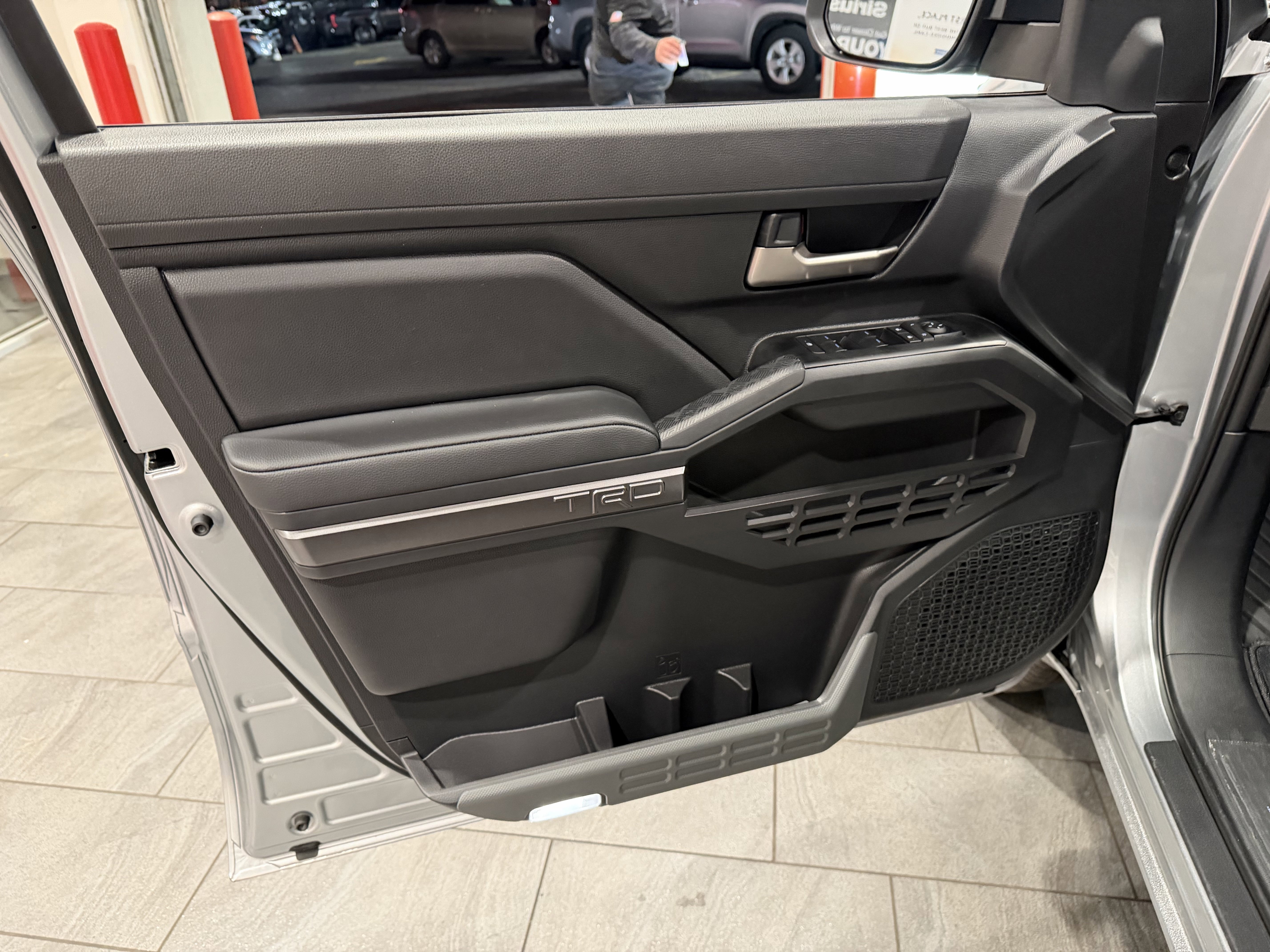 2025 Toyota Tacoma TRD Sport - Photo 28