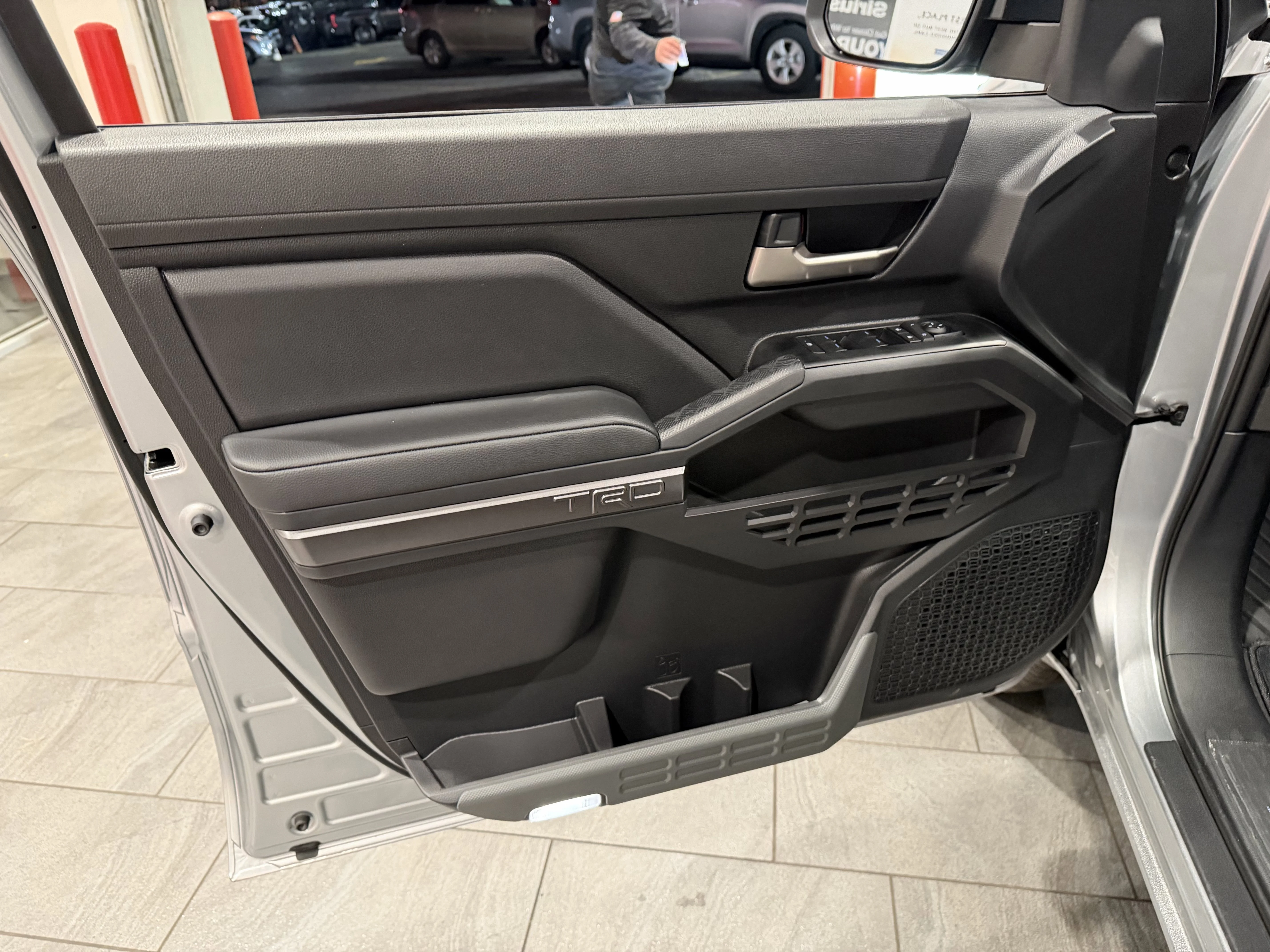 2025 Toyota Tacoma TRD Sport - Photo 28