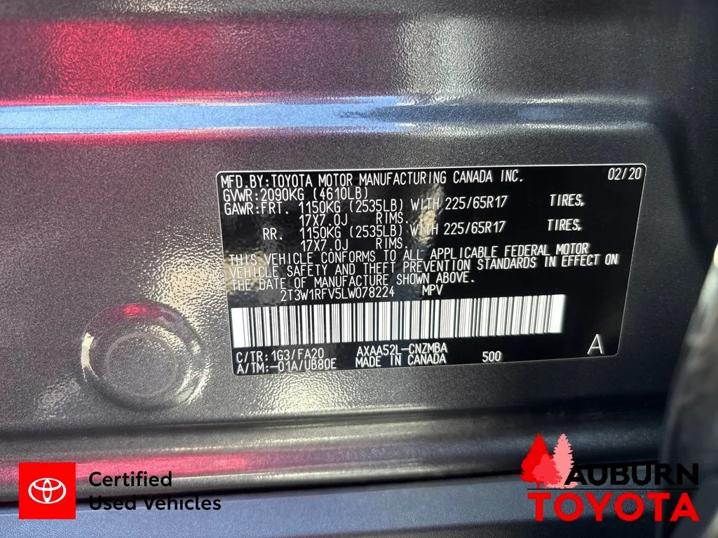 Used 2020 Magnetic Gray Metallic Toyota XLE image 28