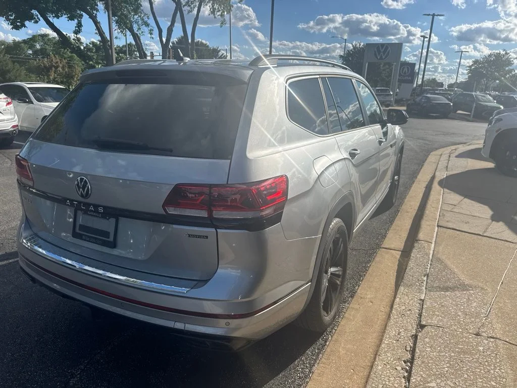 Used 2023 Pyrite Silver Metallic Volkswagen 3.6L V6 SEL R-Line image 6