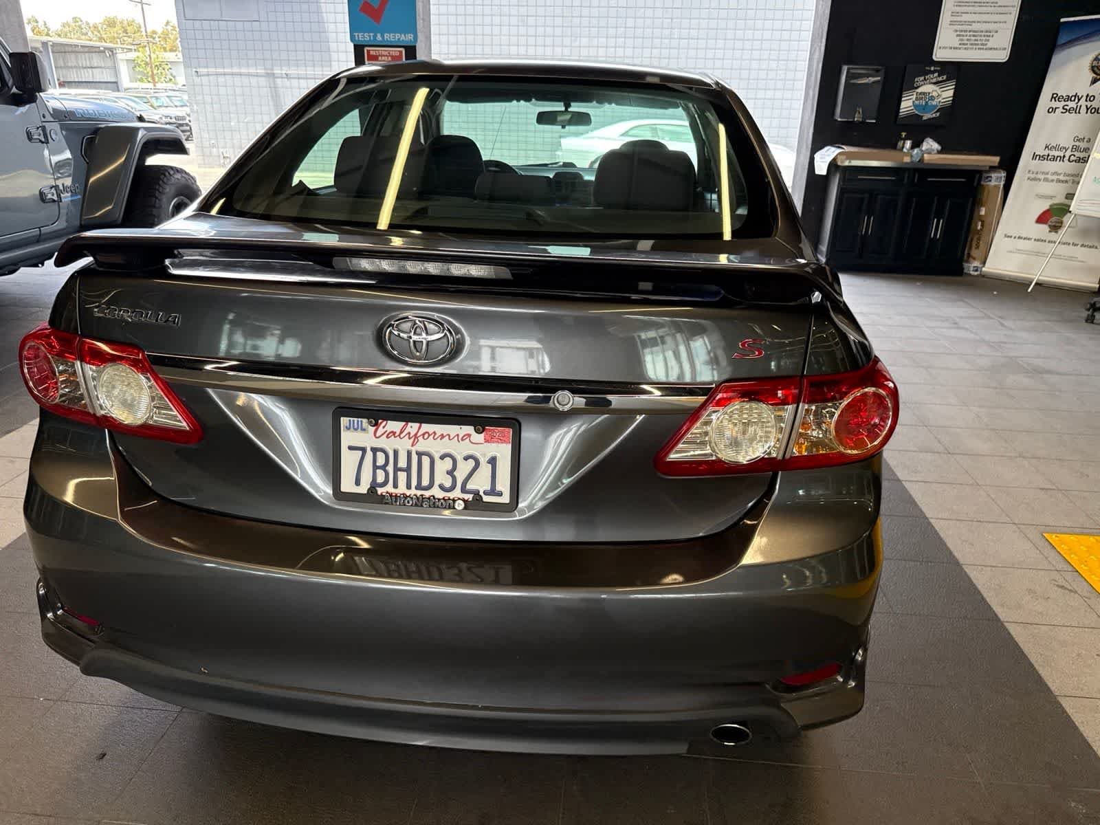 Used 2013 Magnetic Gray Metallic Toyota S image 15