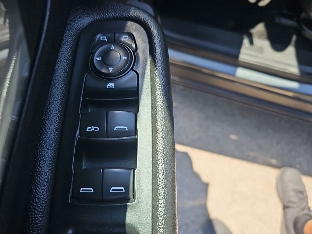 Used 2020 Gray GMC SLE image 11