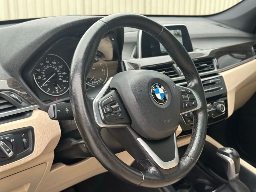 Used 2018 Black Sapphire Metallic BMW xDrive28i image 19