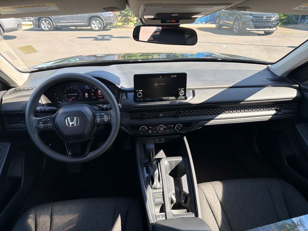 Used 2024 Black Honda LX image 11