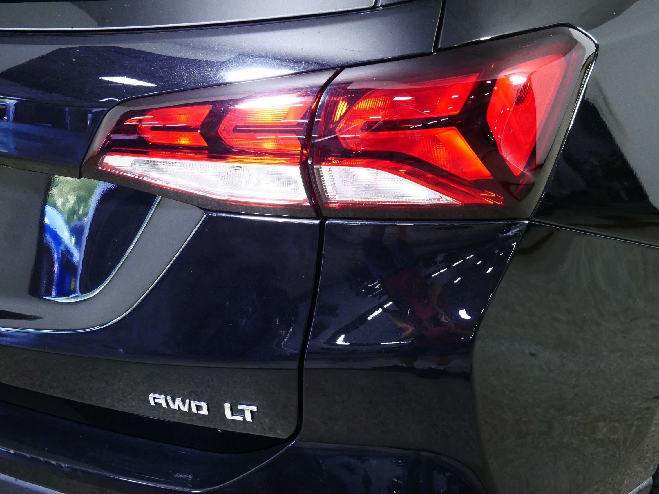 Used 2023 Mosaic Black Metallic Chevrolet LT image 17