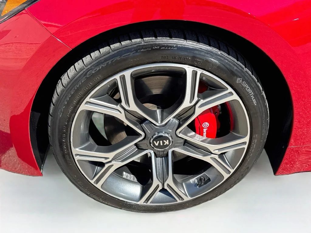 Used 2018 Red Kia GT2 image 40
