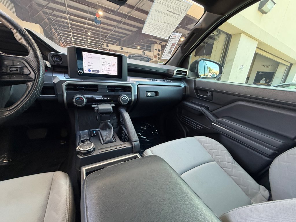 Used 2024  Toyota SR5 image 15