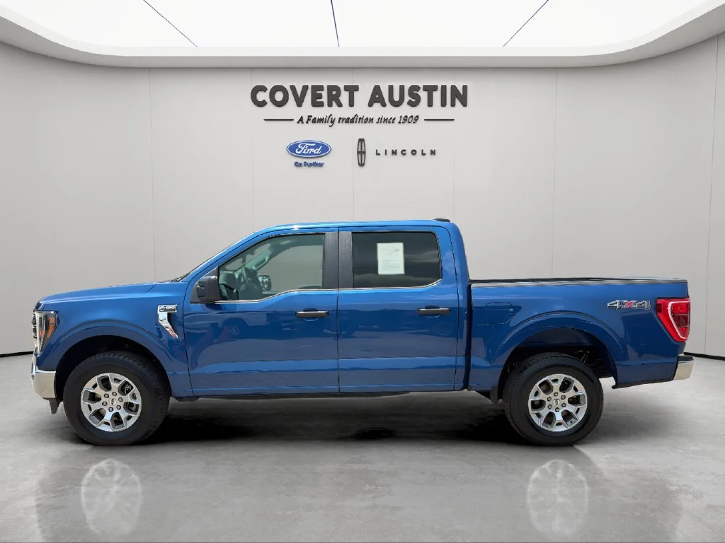 Used 2023 Blue Ford XLT image 2