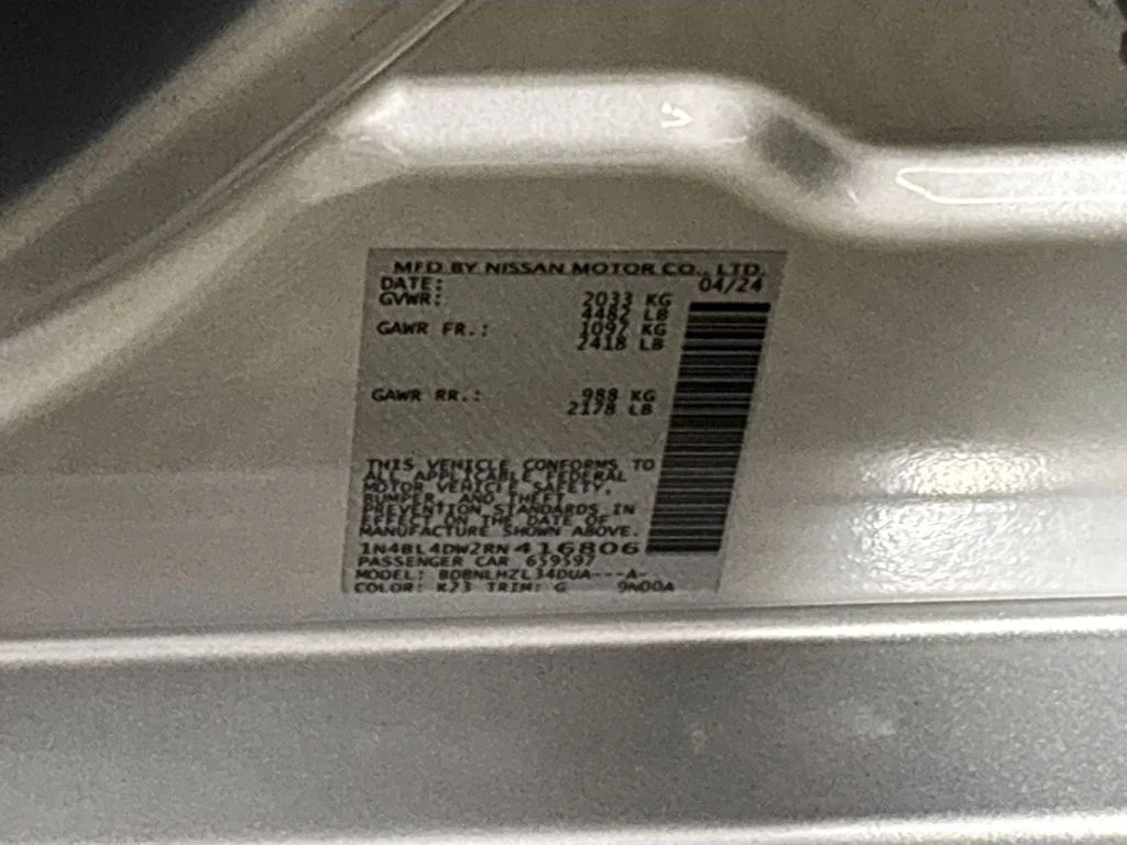 Used 2024 Silver Nissan 2.5 SV image 24