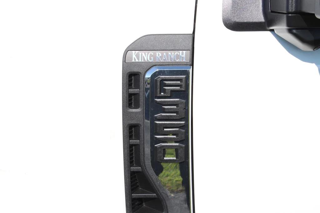 New 2026 Star White Metallic Tri-Coat Ford F-350® King Ranch® image 7