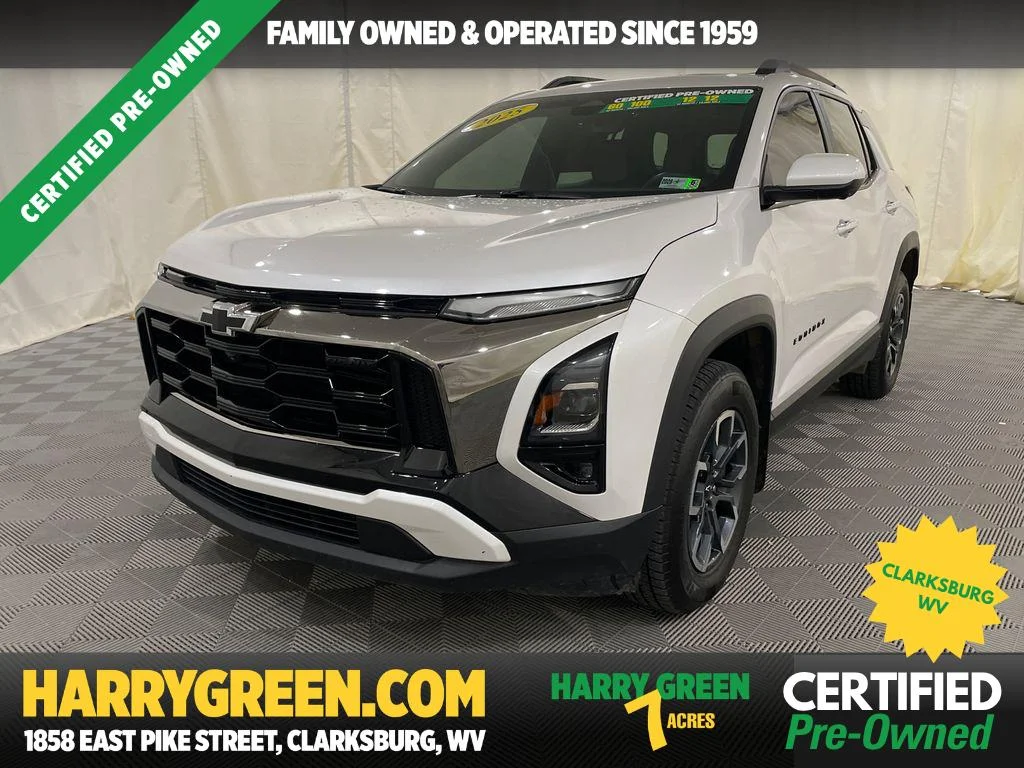 Certified Used 2025 Iridescent Pearl Tricoat Chevrolet AWD ACTIV image 1