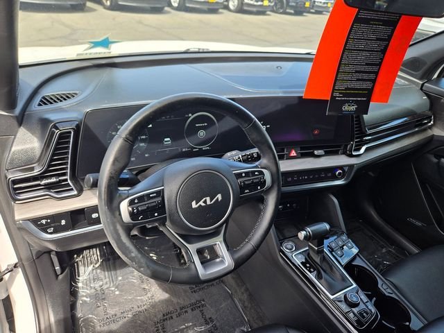 Used 2023 White Kia X-Pro Prestige image 6