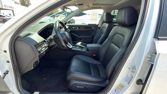 Used 2024 White Honda EX-L image 30