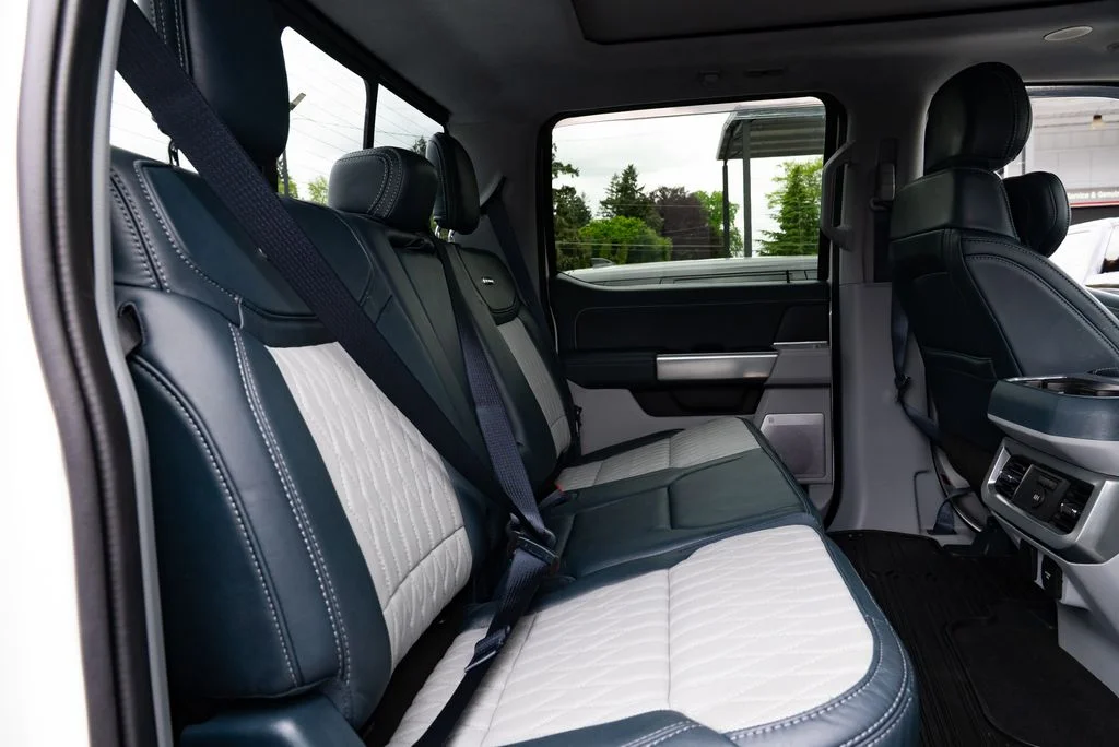 Used 2023 White Ford Limited image 25