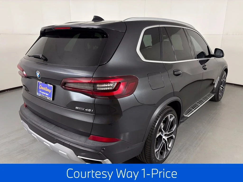 Used 2020 Gray BMW sDrive40i image 11