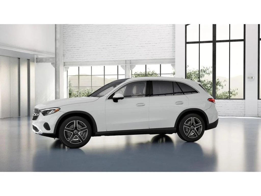 New 2027 White Mercedes-Benz GLC 300 image 36