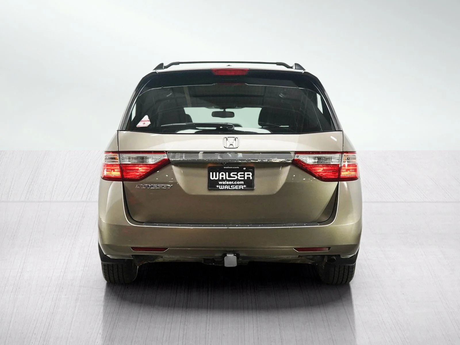 Used 2013  Honda FWD image 4