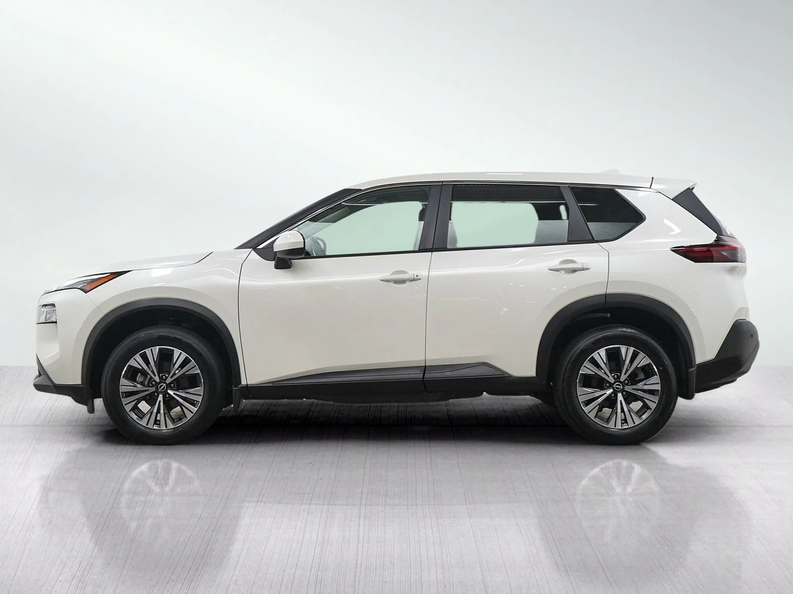 Used 2023 Nissan Rogue SV with VIN JN8BT3BB2PW480165 for sale in Wayzata, Minnesota