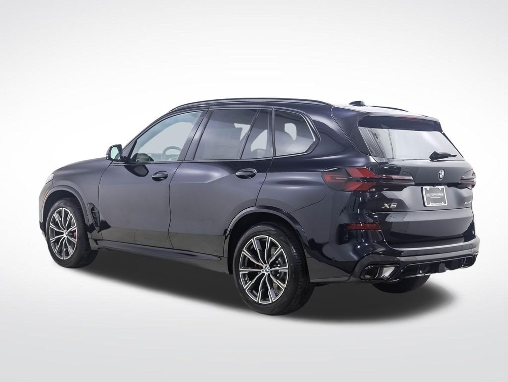 Used 2026 Carbon Black Metallic BMW xDrive40i image 4
