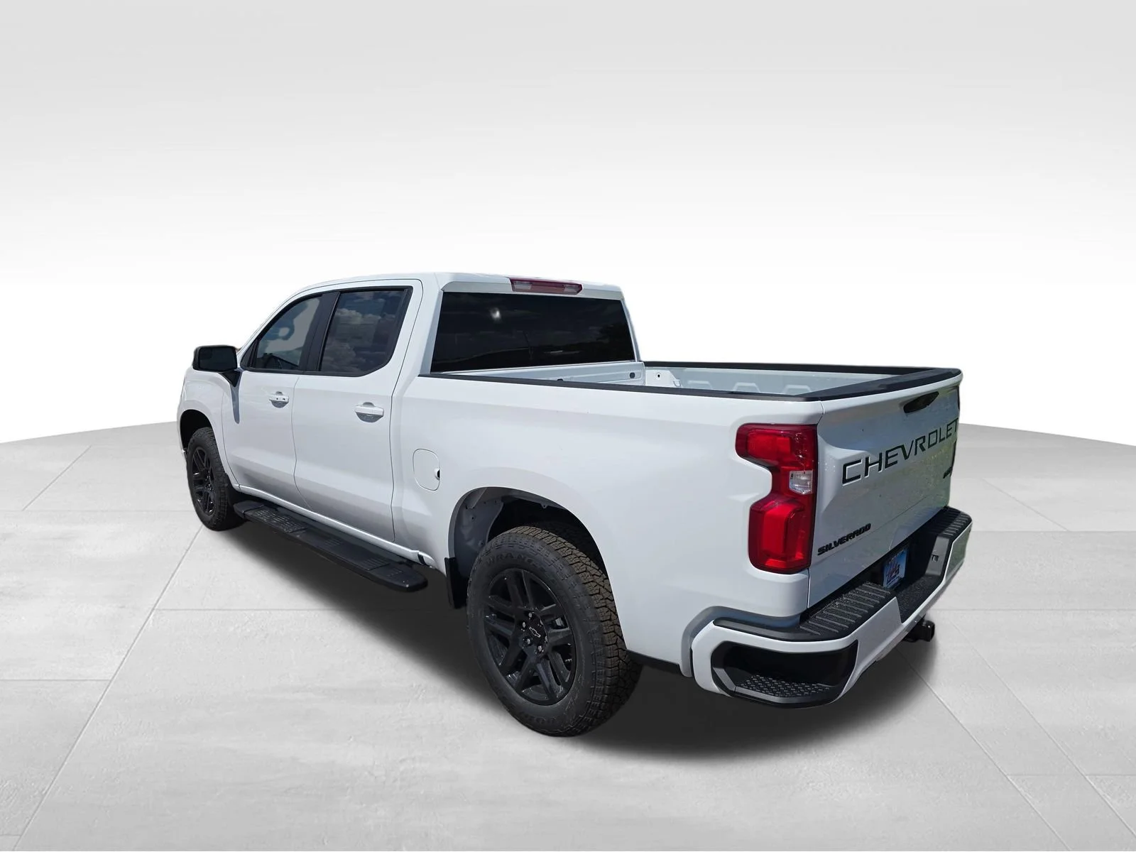 New 2026 Summit White Chevrolet RST image 2