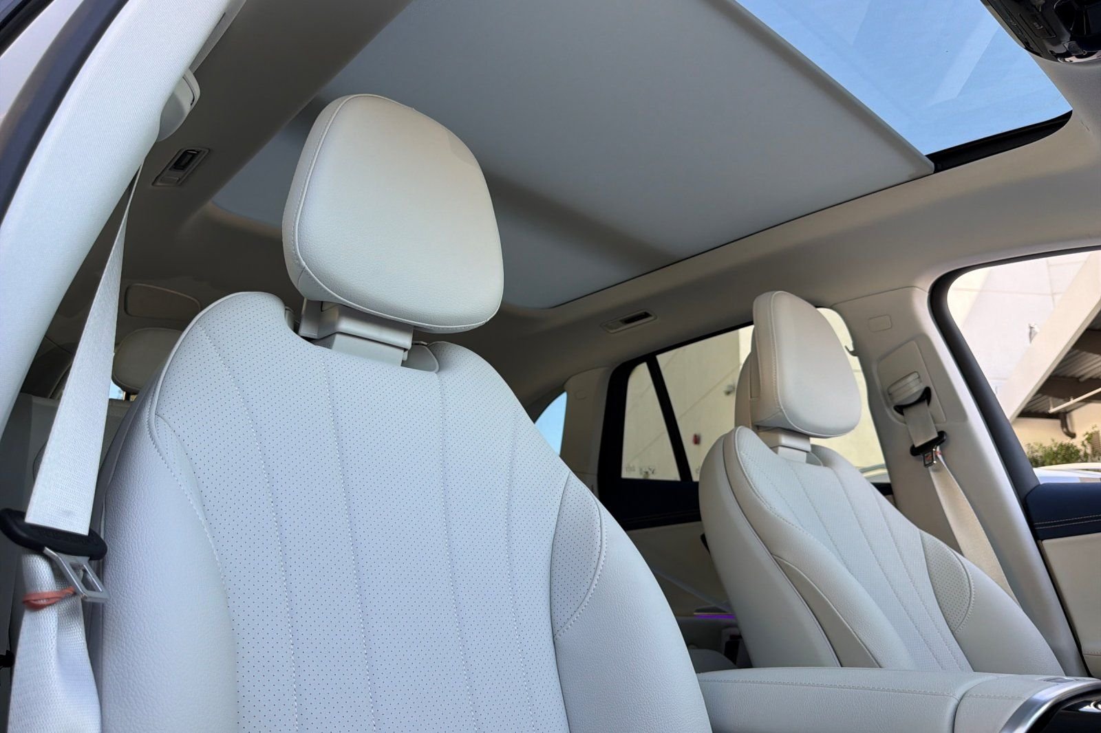 New 2027 MANUFAKTUR Alpine Grey Mercedes-Benz 320 SUV image 32
