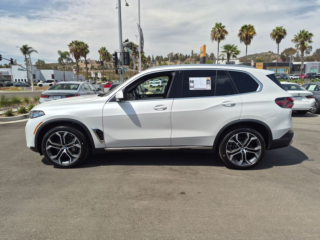Used 2026 White BMW xDrive40i image 5