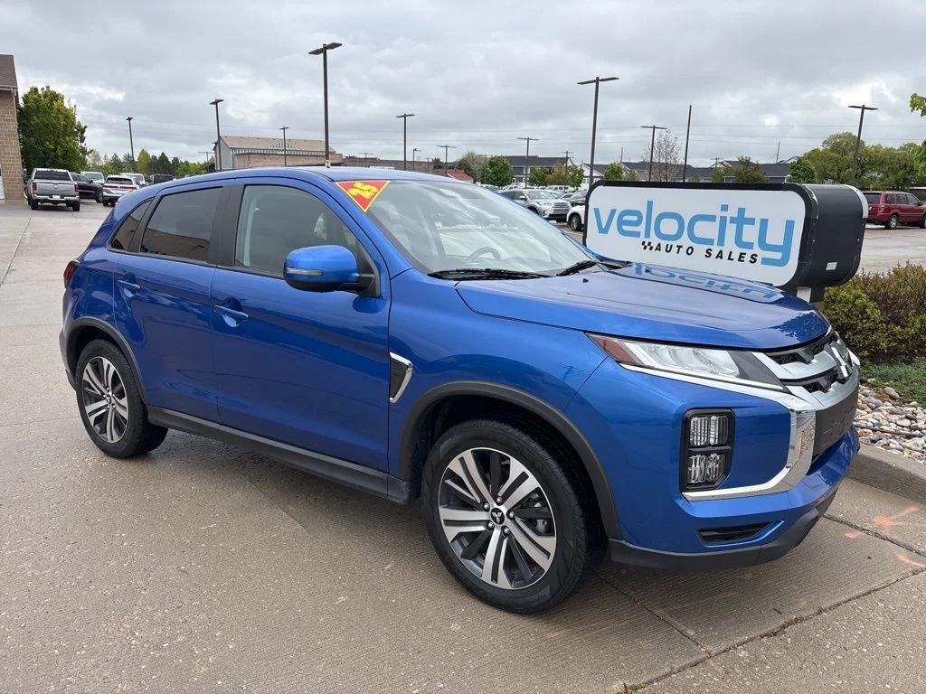 2025 Mitsubishi Outlander Sport 2.0 ES AWC CVT's photo