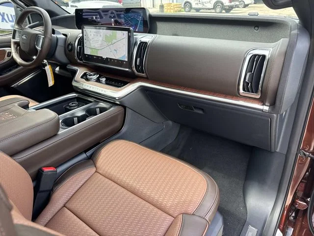 New 2027 Bronze Fire Metallic Tinted Clearcoat Ford MAX King Ranch® image 30
