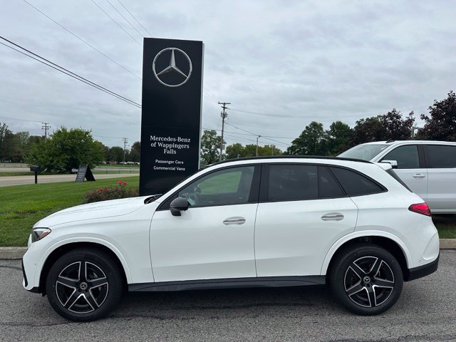 New 2027 Polar White Mercedes-Benz GLC 300 image 40