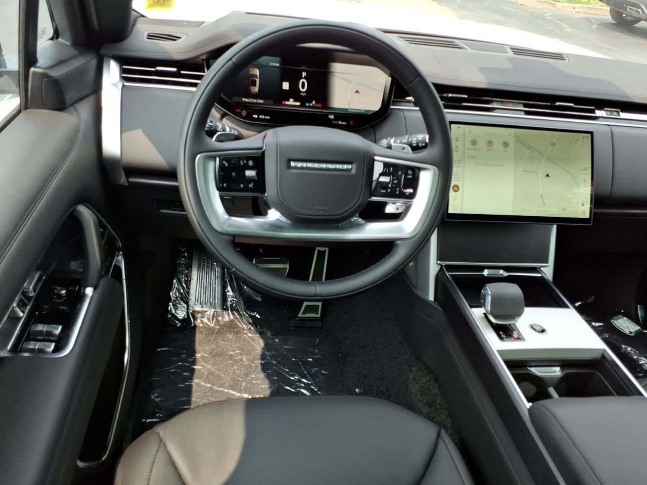 New 2026 Fuji White LAND ROVER SE image 8