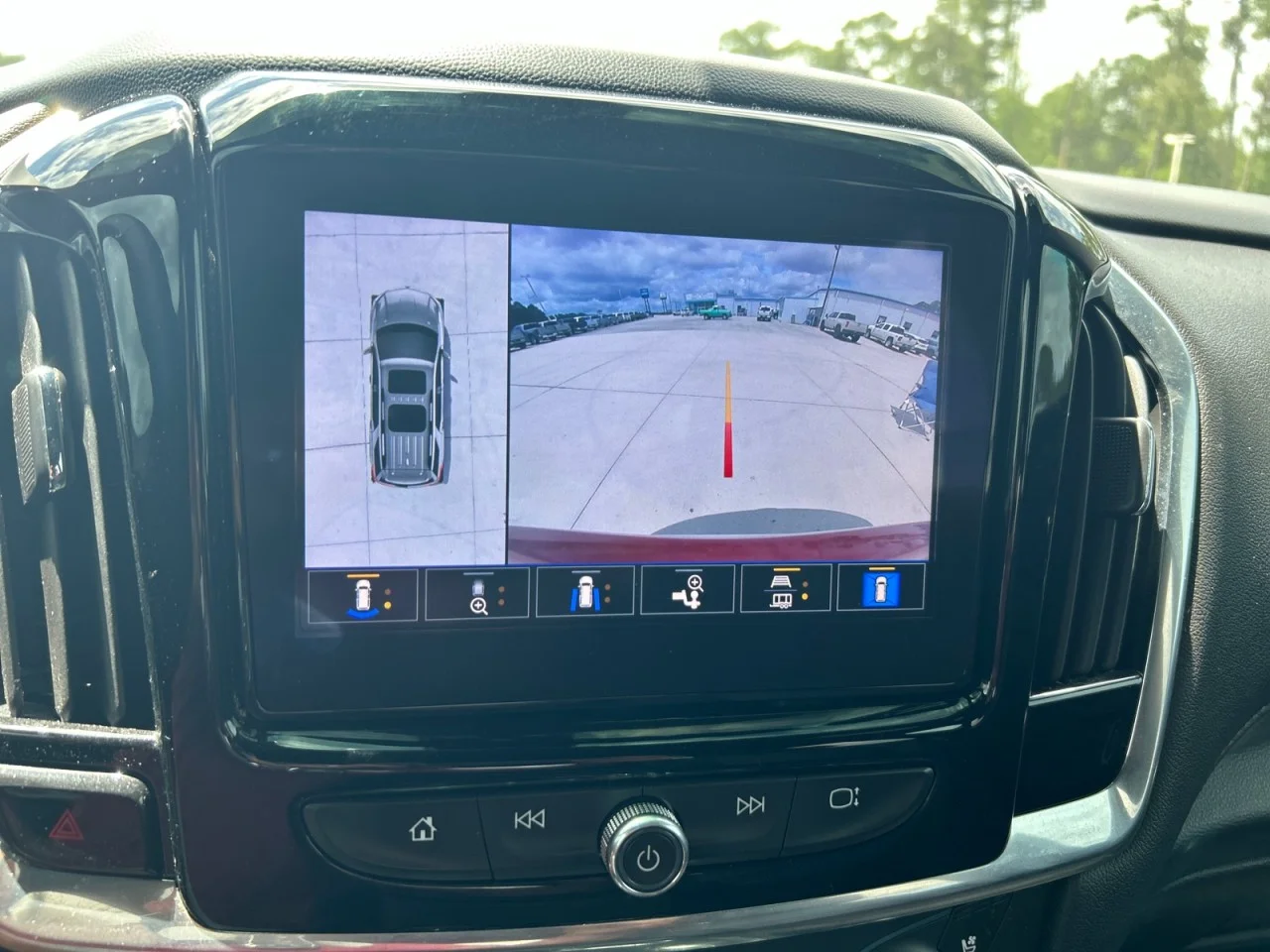 2023 Chevrolet Traverse High Country - Photo 11